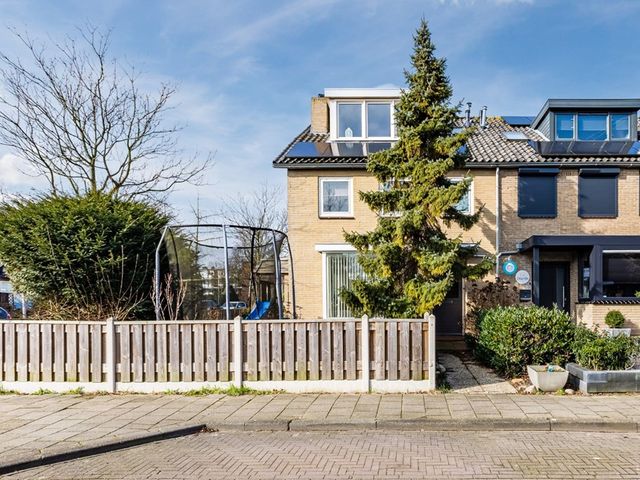 Ardealaan 16, Hillegom