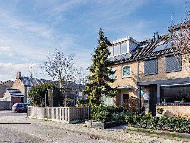 Ardealaan 16, Hillegom