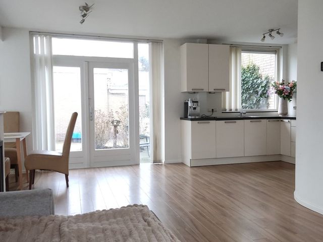 Ardealaan 16, Hillegom