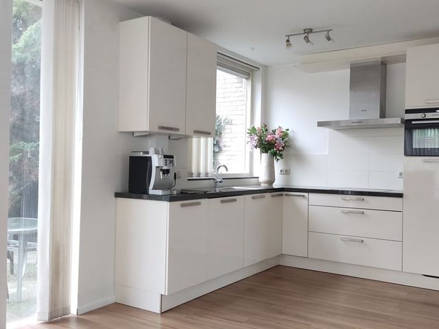 Ardealaan 16, Hillegom