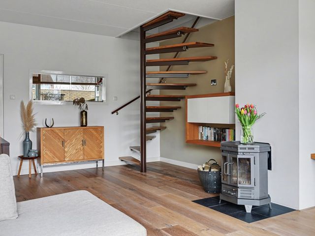 Roerdompstraat 16, Strijen