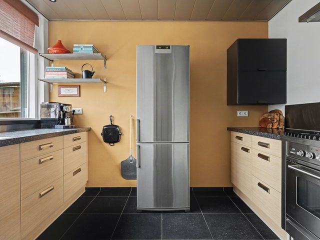 Roerdompstraat 16, Strijen