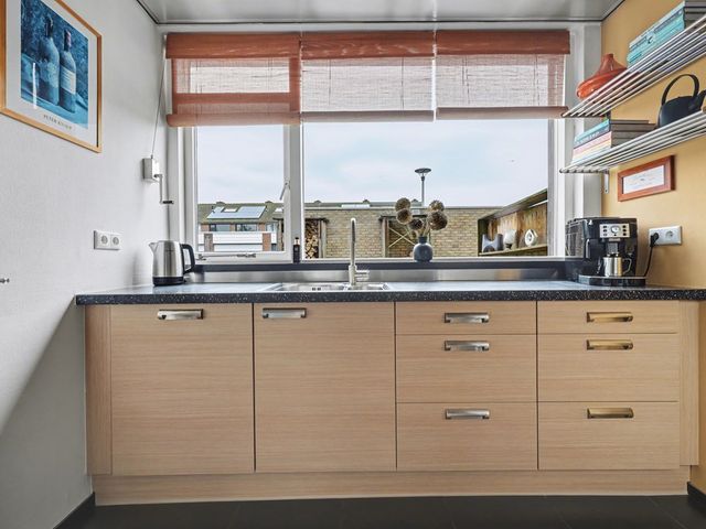 Roerdompstraat 16, Strijen