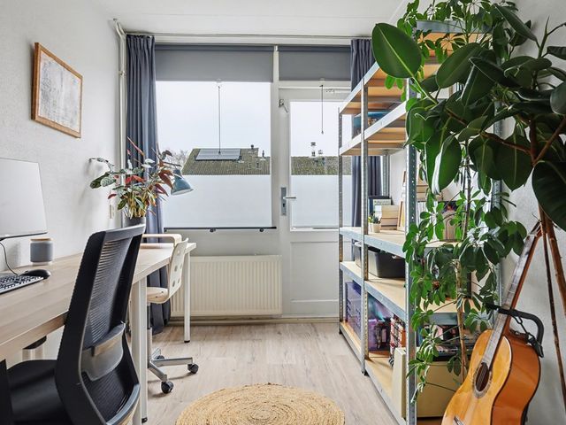 Roerdompstraat 16, Strijen