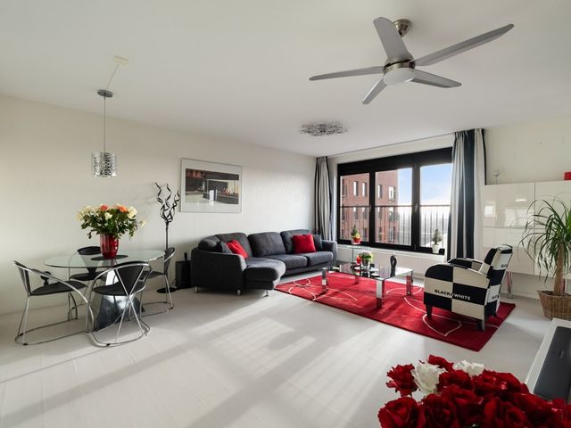 Simon Carmiggelthof 87, 's-Gravenhage