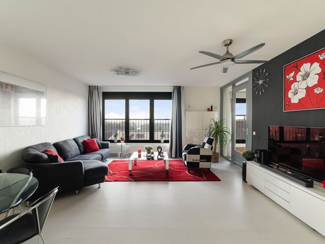 Simon Carmiggelthof 87, 's-Gravenhage