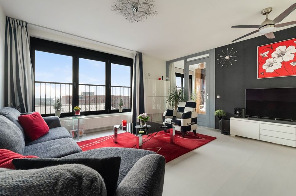 Simon Carmiggelthof 87