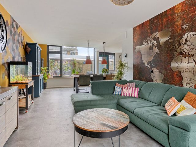 Lessestraat 49, Heemskerk