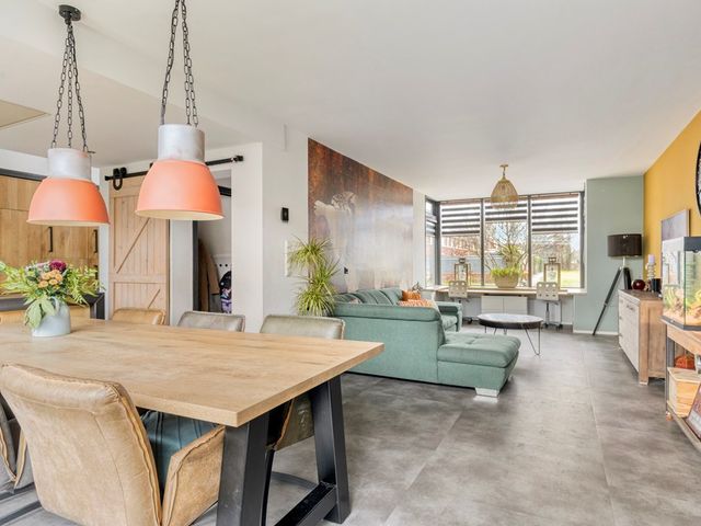 Lessestraat 49, Heemskerk