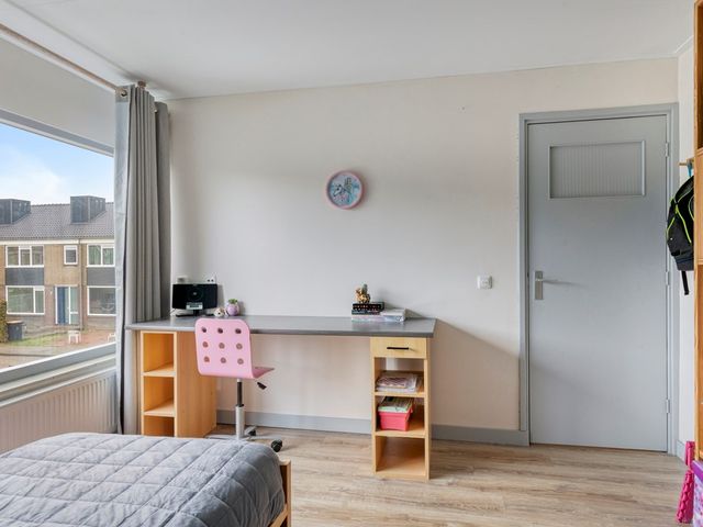 Lessestraat 49, Heemskerk