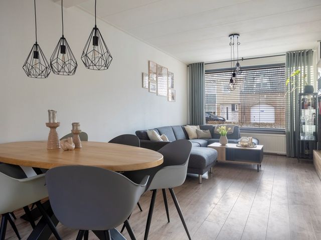 Hoofdstraat 30, Sint Jansteen