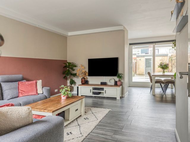 Hellenburg 18, Zwijndrecht