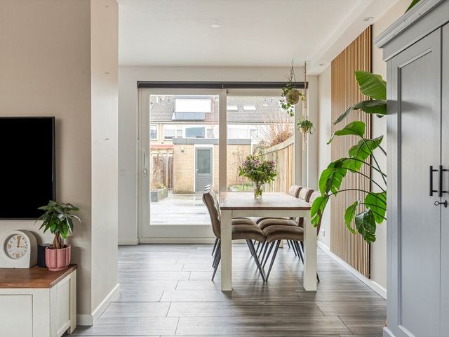 Hellenburg 18, Zwijndrecht