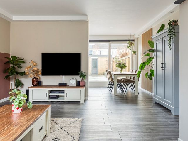 Hellenburg 18, Zwijndrecht