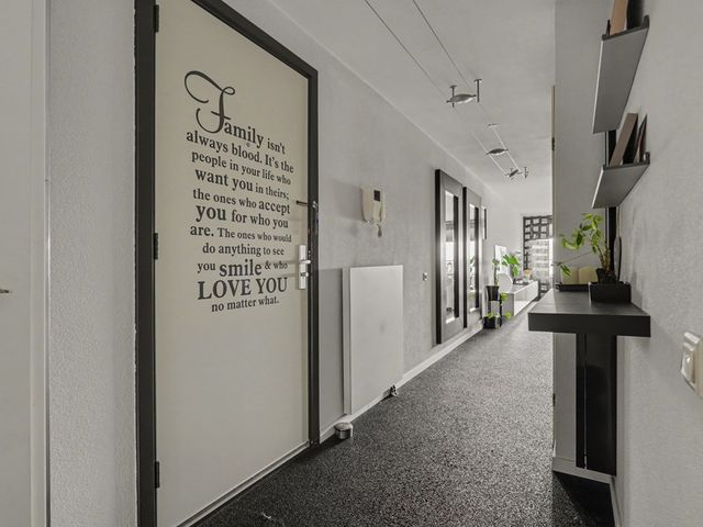 Lokkertsemolenweg 66, Hoogvliet Rotterdam