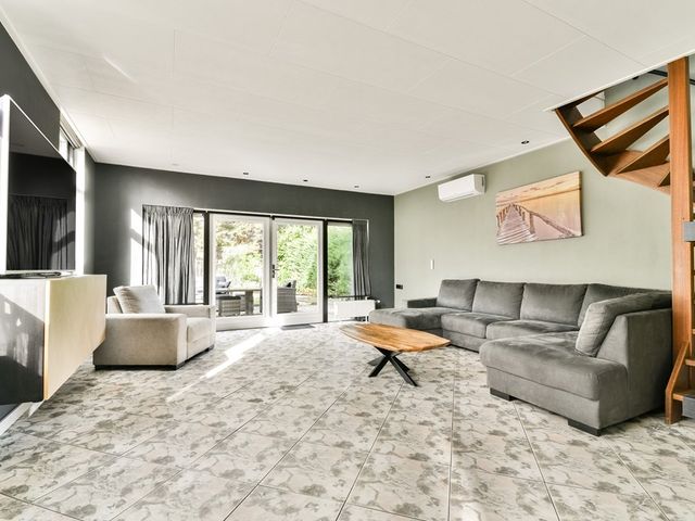 Rivierdijk 81, Hardinxveld-Giessendam