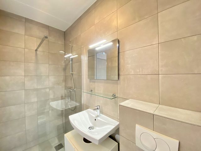 Laakweg 24T, 's-Gravenhage