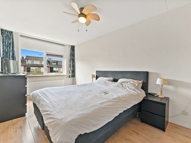 Drie Hoeven 27, Maasland