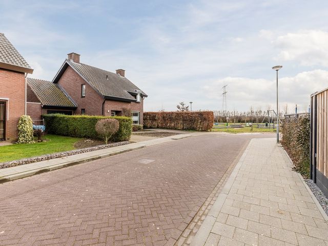 De Waaikamp 5, Stevensweert