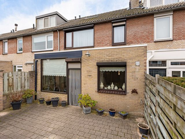 Slauerhoffstraat 22, Rosmalen