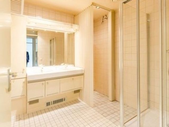 Amerbos ONG, Amsterdam