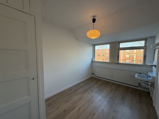 Rembrandt van Rijnstraat 18, Groningen