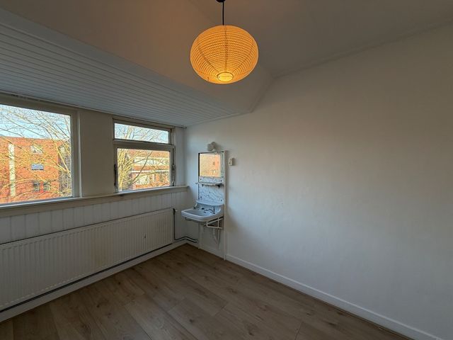 Rembrandt van Rijnstraat 18, Groningen