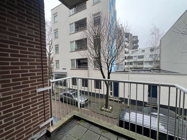 Heer Hugostraat 28, Rotterdam
