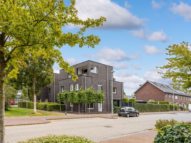 Nansenstraat 2, Veenendaal