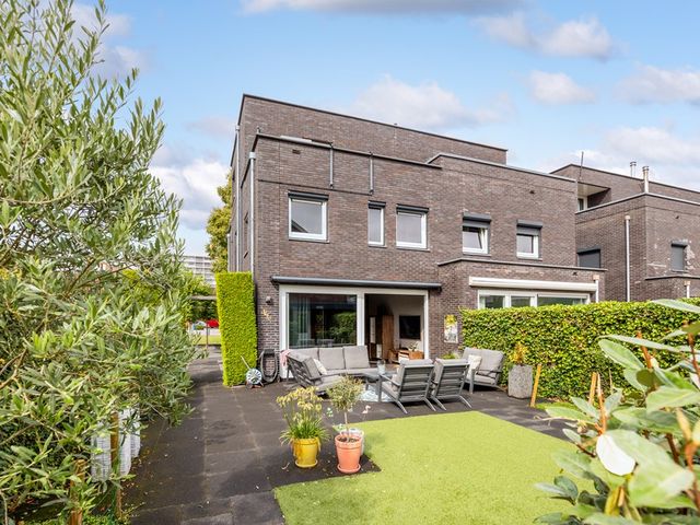 Nansenstraat 2, Veenendaal