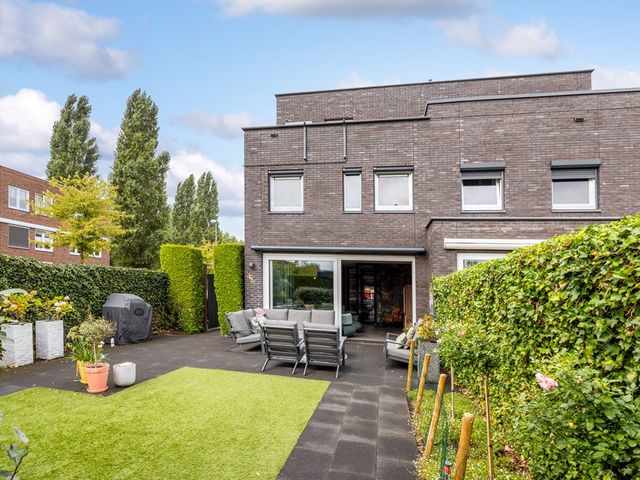 Nansenstraat 2, Veenendaal