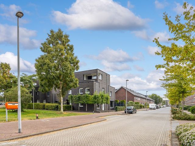 Nansenstraat 2, Veenendaal