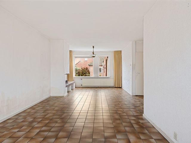 Roussillonhof 21, Eindhoven