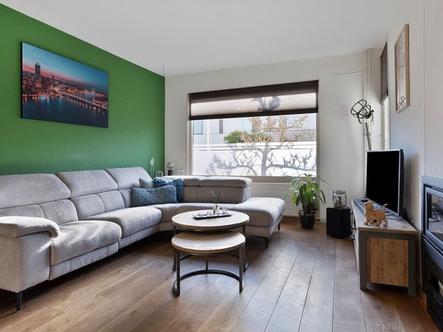 Rondedans 44, Capelle aan den IJssel