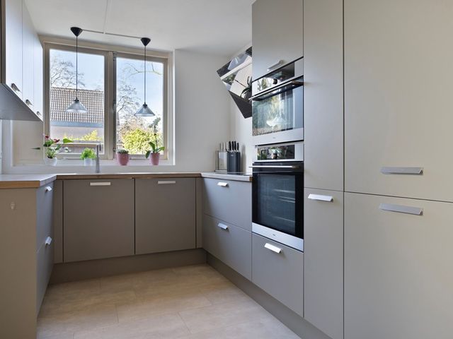 Rondedans 44, Capelle aan den IJssel