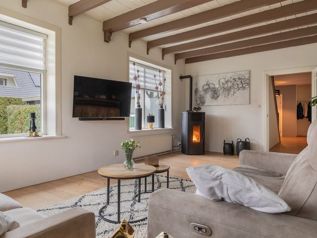 Schoonloërstraat 5, Grolloo