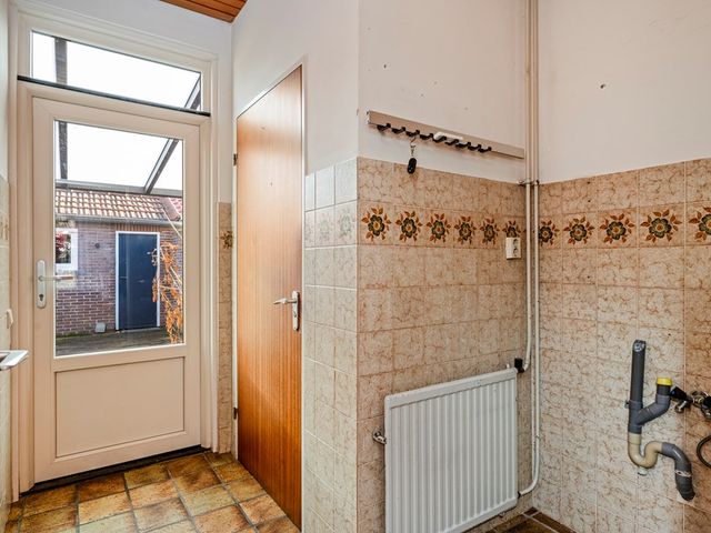 Prinses Irenelaan 25, Reuver