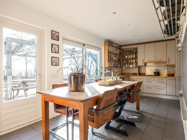 Vennootsweg 21, Een-West