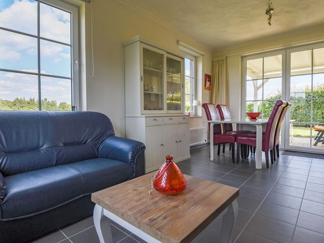 Verlengde Vennen 25, Vlagtwedde