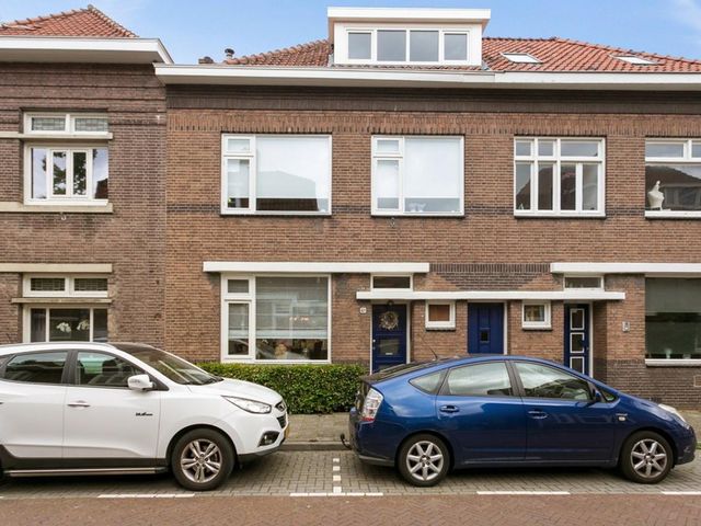 Burgemeester Schoonheijtstraat 49, Roosendaal