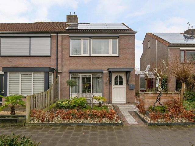 Elzenberg 9, Roosendaal