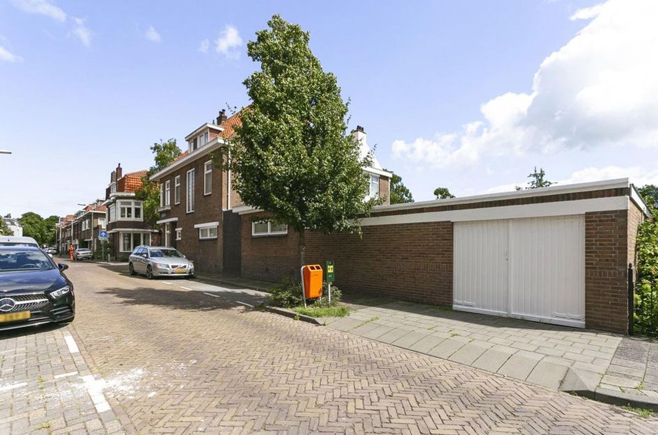 Burgemeester Schoonheijtstraat 44