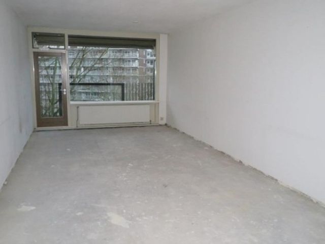 Niels Bohrplaats , Rotterdam