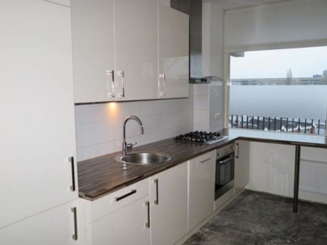 Niels Bohrplaats , Rotterdam