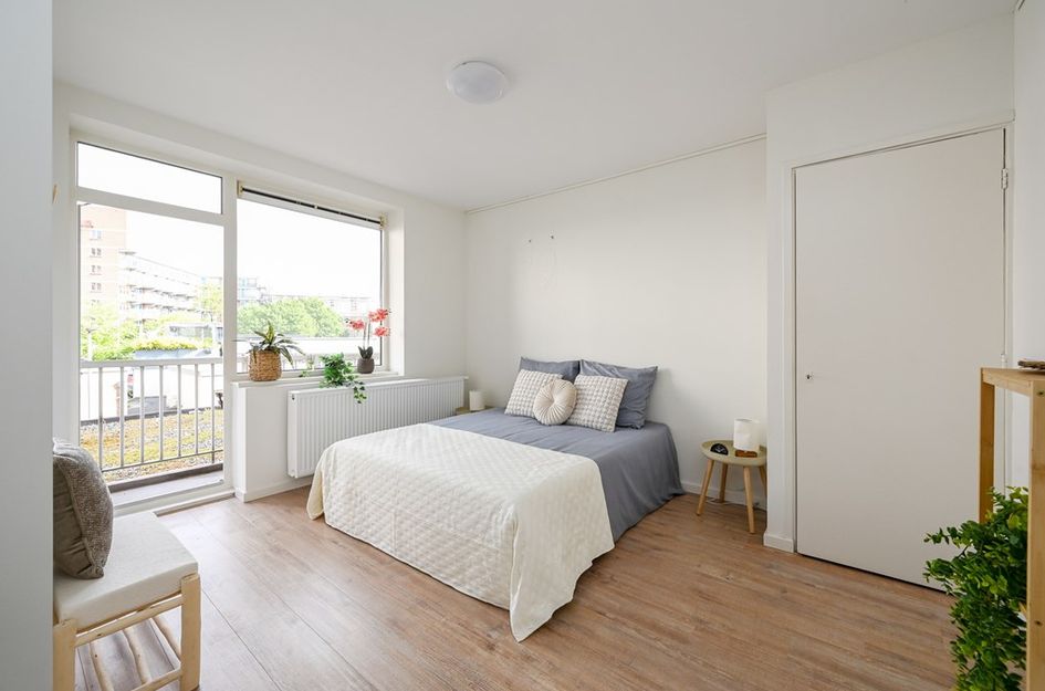 Admiraal de Ruyterweg 37B