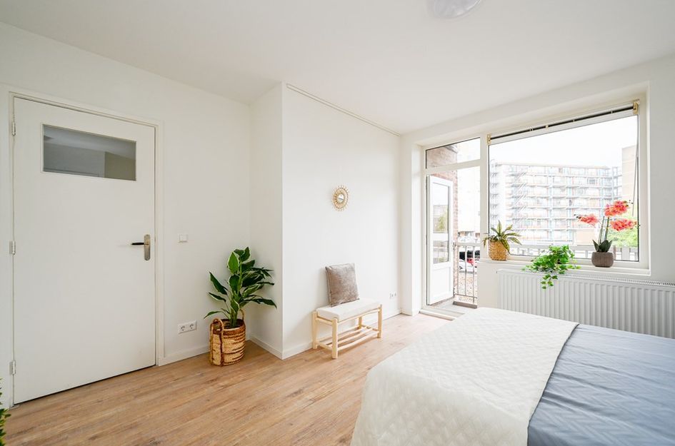 Admiraal de Ruyterweg 37B