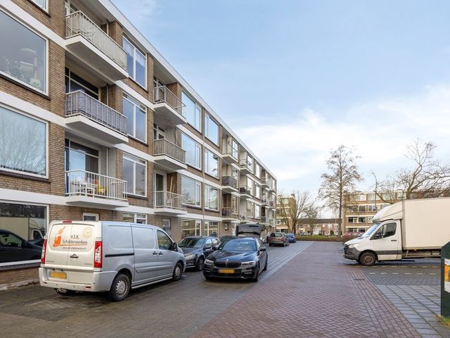 Ruysdaelhof 40, Voorschoten