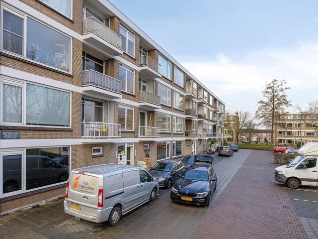 Ruysdaelhof 40, Voorschoten