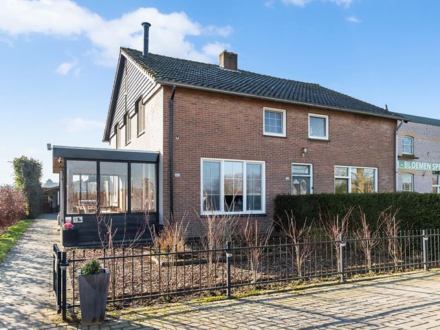 Eerbeekseweg 132, Loenen