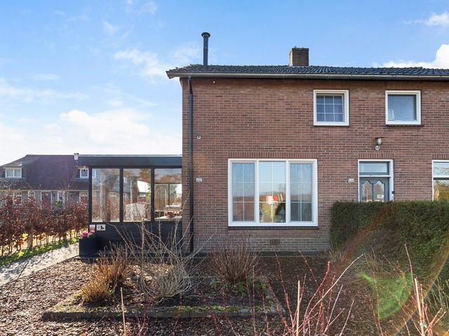 Eerbeekseweg 132, Loenen